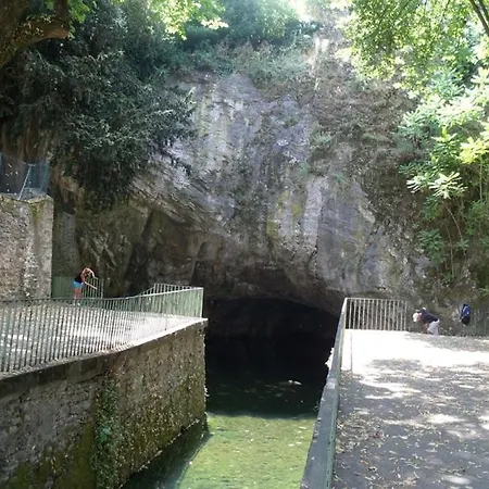Authentic In The Center Of The Village * Saint-Pons-de-Thomieres